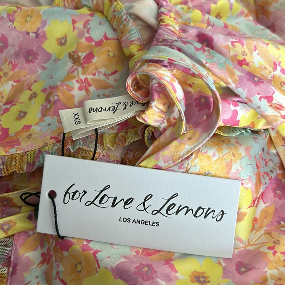 For Love & Lemons
Multicolor Satin Floral Top & Skirt‎ Set - Picture 10 of 12
